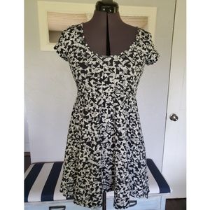 White and Black Geometric Dress